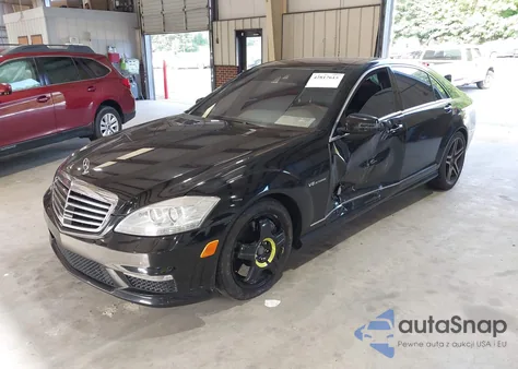 2013 Mercedes-Benz S 63 Amg z USA, uszkodzony, nr VIN WDDNG7EBXDA511290